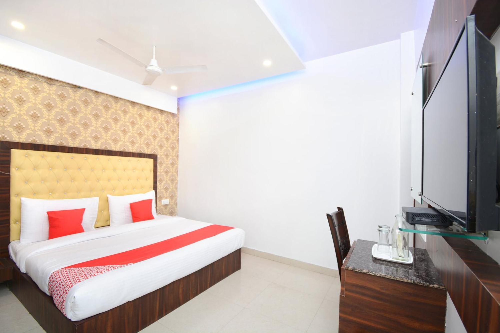 Hotel O Platinum And Amritsar